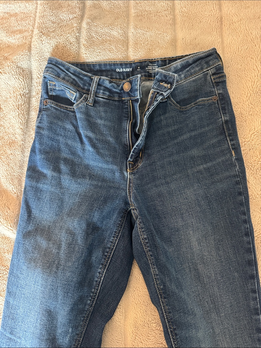 Old Navy Women's Dark Blue High-Rise Straight Jeans
